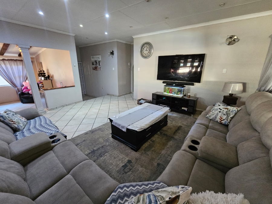 4 Bedroom Property for Sale in Sasolburg Ext 11 Free State